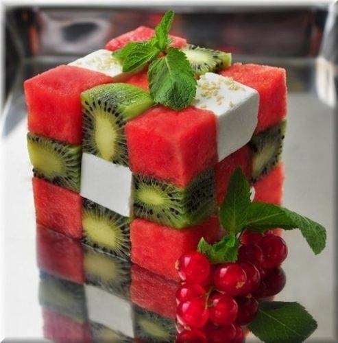 Un cubo de Rubik muy nutritivo. http://pinterest.com/koama/